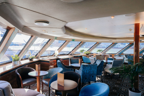 Servicio atento y profesional Crucemundo Cruises. SoloCruceros.mx