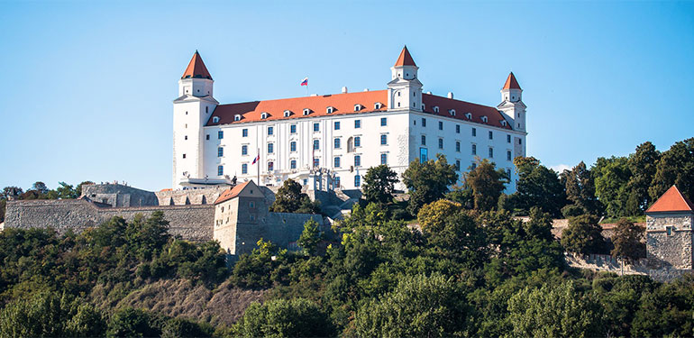 Cruceros por Europa, castillo de Bratislava. SoloCruceros.mx