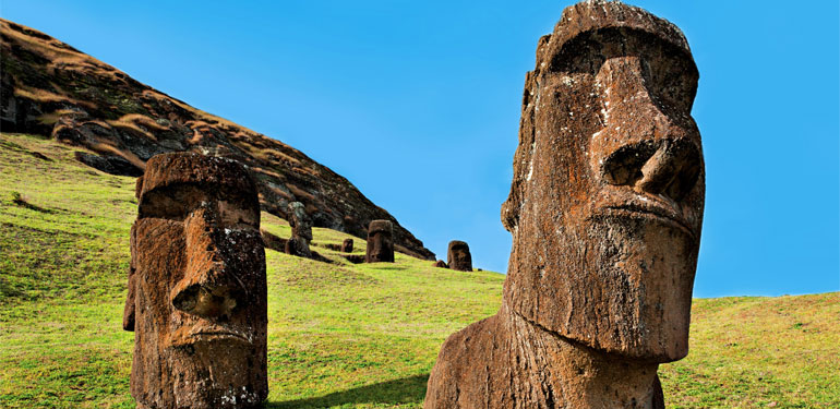 Moáis en la Isla de Pascua, la Polinesia. SoloCruceros.mx