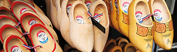 Zuecos, recuerdo típico de Ámsterdam. SoloCruceros.mx