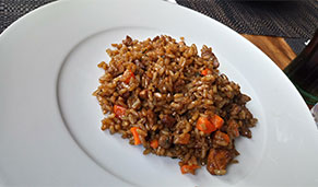 Paella valenciana, plato típico de Valencia. SoloCruceros.mx